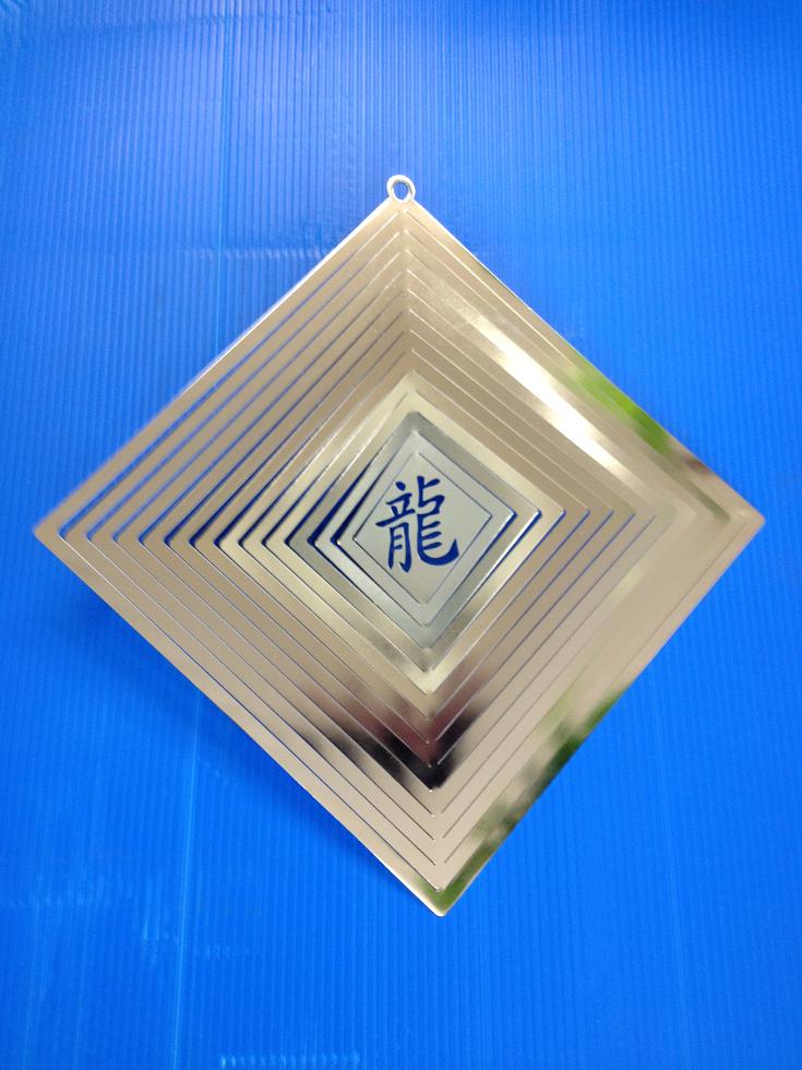 Windspiel Würfel mit China Sternzeichen