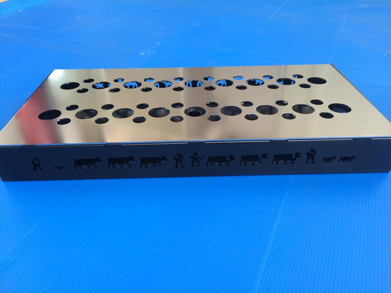 Rechaud / Plattenwärmer mit Alpaufzugmotiv