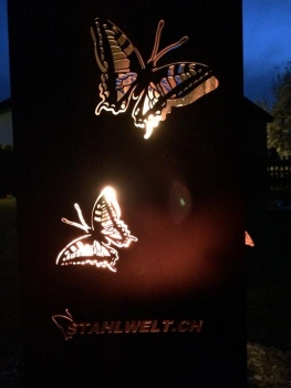 Preview: Feuersäule mit Schmetterling - Motiv