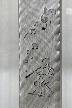 Preview: Blumensäule mit Jazzmotiv