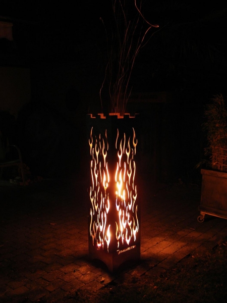 Feuersäule mit Flammen - Motiv