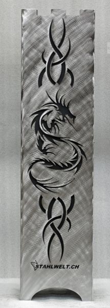 Blumensäule mit Drachenmotiv